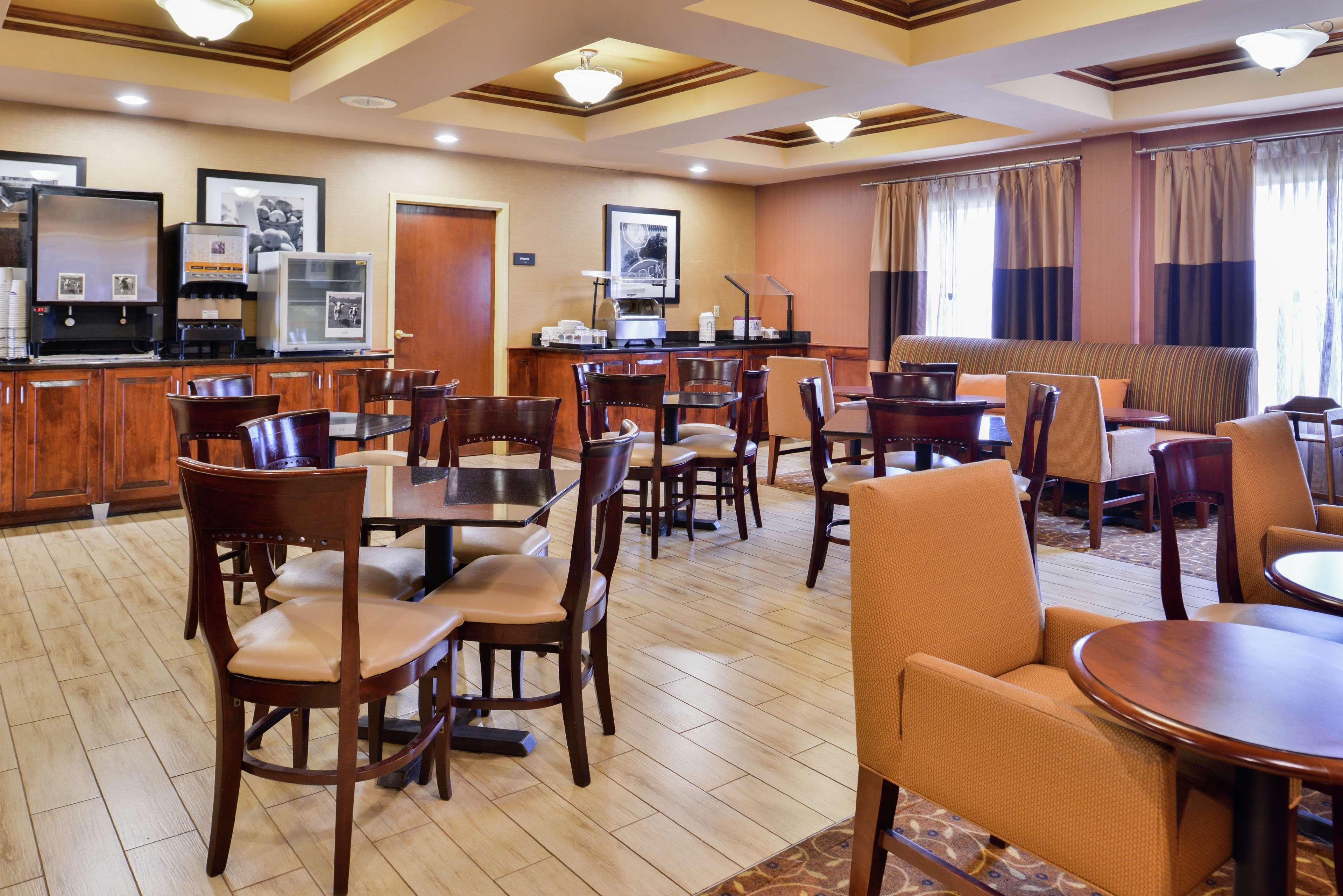 Hampton Inn Greensboro East / Mcleansville Exteriör bild