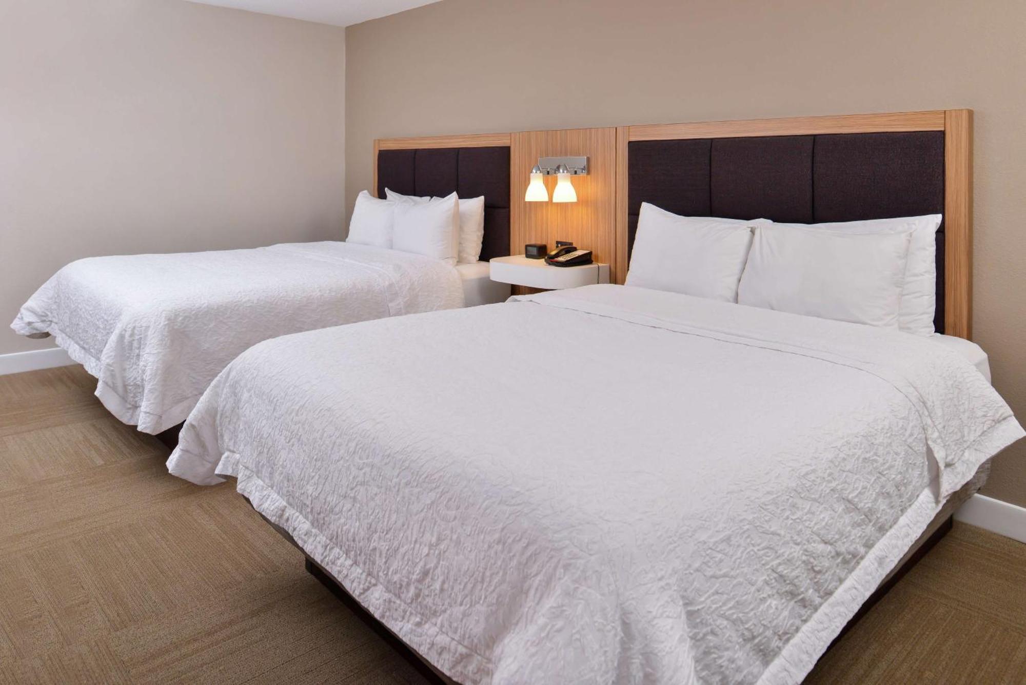 Hampton Inn Greensboro East / Mcleansville Exteriör bild