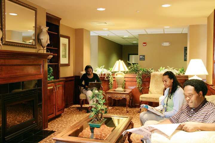Hampton Inn Greensboro East / Mcleansville Exteriör bild